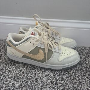 Nike Dunk Low Women's Sneakers Size 7.5
